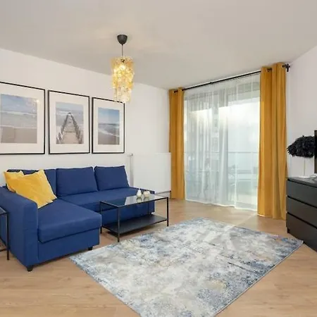 Apartment By The Sea, Indoor Pool * 波别罗沃