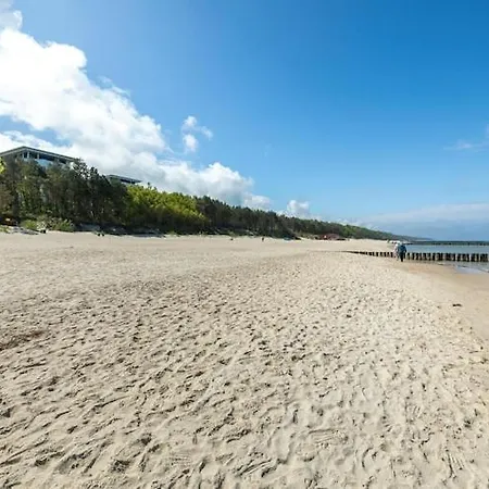 Apartment By The Sea, Indoor Pool 公寓 *