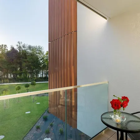 By The Sea, Indoor Pool Apartament *
