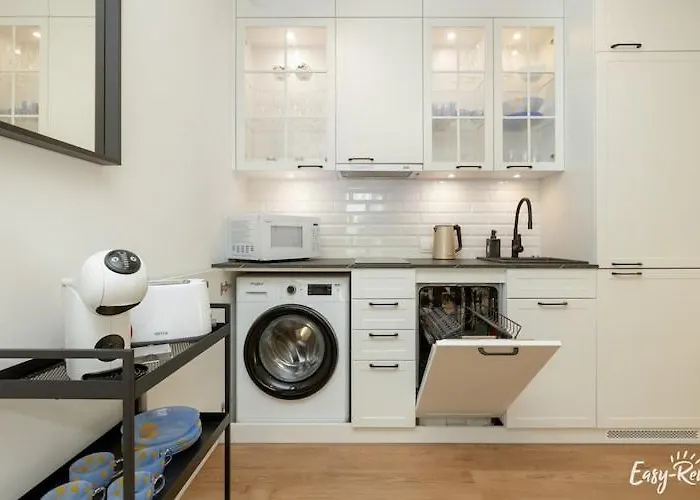 Apartment By The Sea, Indoor Pool Apartmán