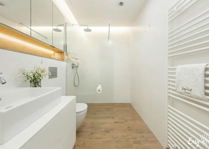 Apartment By The Sea, Indoor Pool *