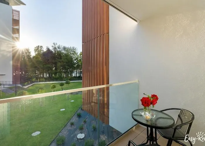 Apartment By The Sea, Indoor Pool Apartmán *